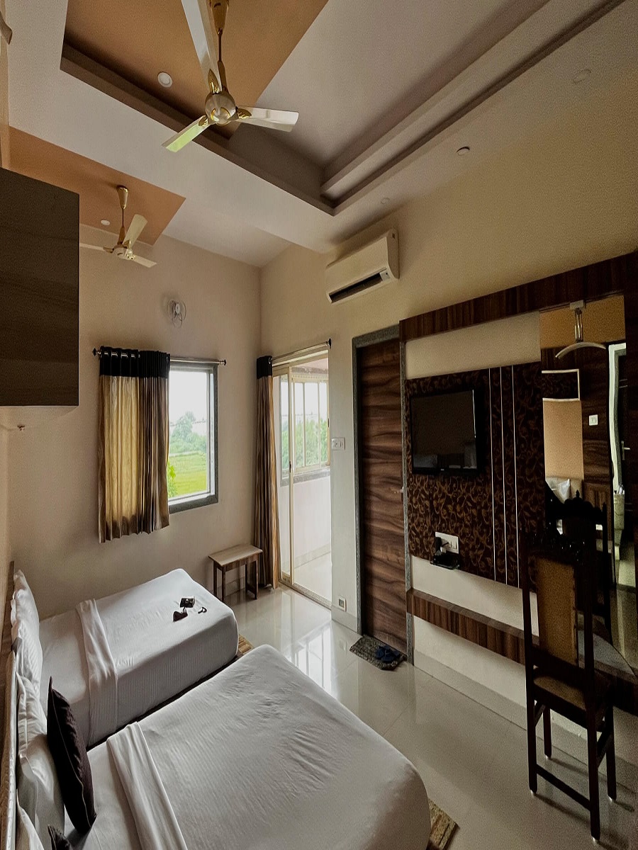 Super Deluxe Family Bed Room